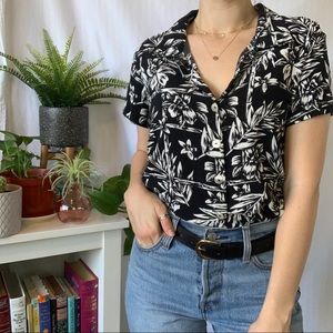 🪴Black & White Bamboo Floral Print Button-up